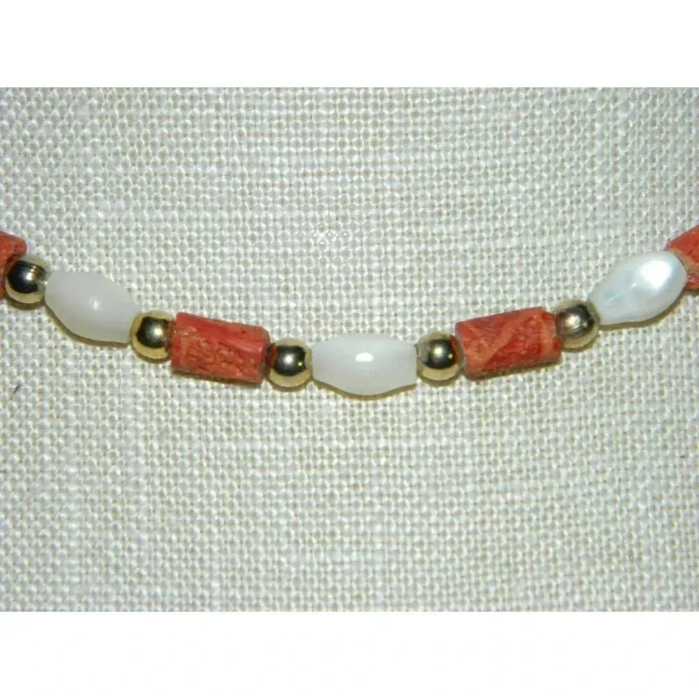 VTG Red Sponge Natural Coral Mother of Pearl Gold Tone Bead Choker Necklace